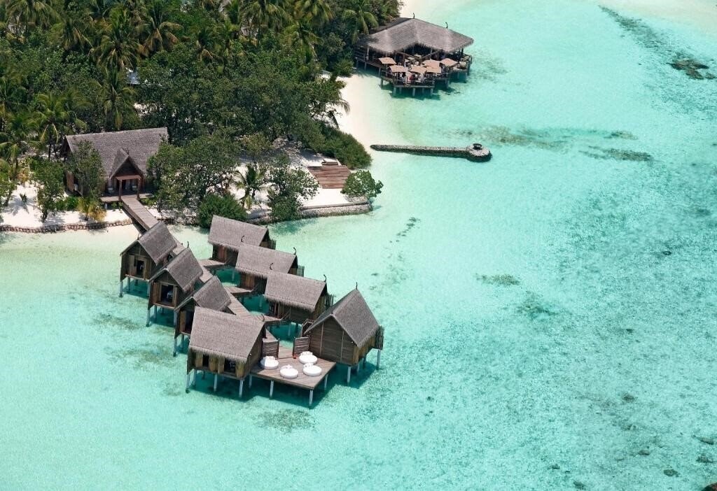 Изображение Constance Moofushi Resort 5*