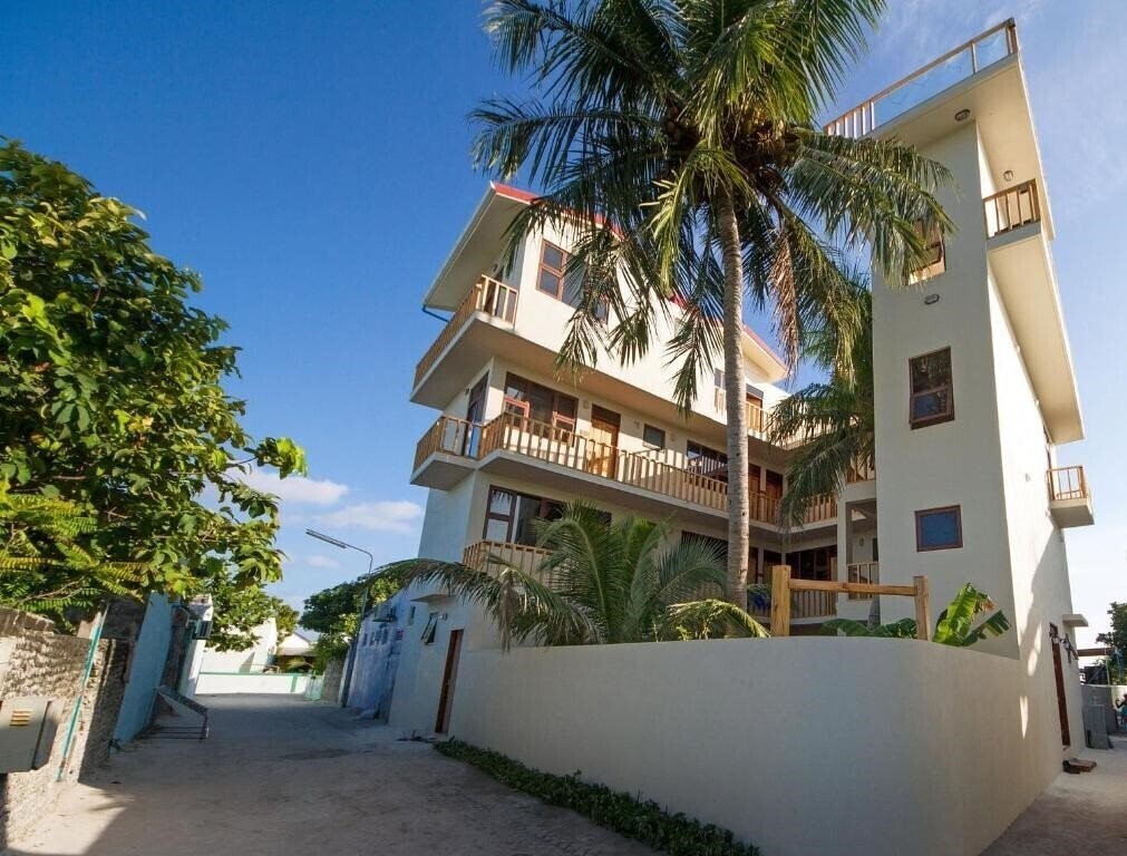 Tropic Tree Maldives 3* суреті