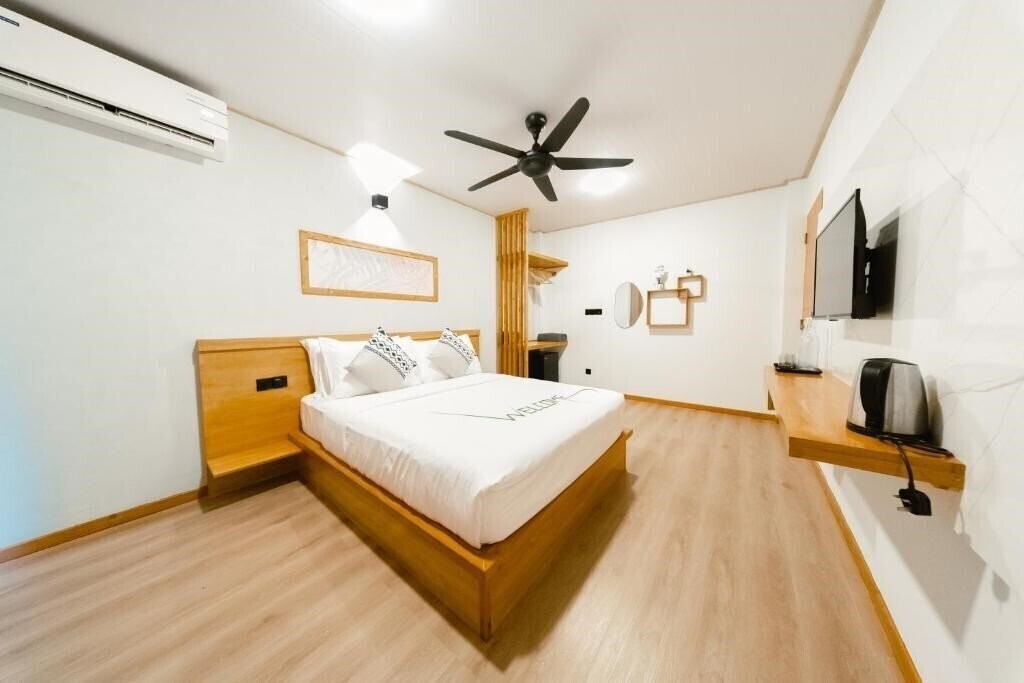 Отель Island Serenity Guest House 3*