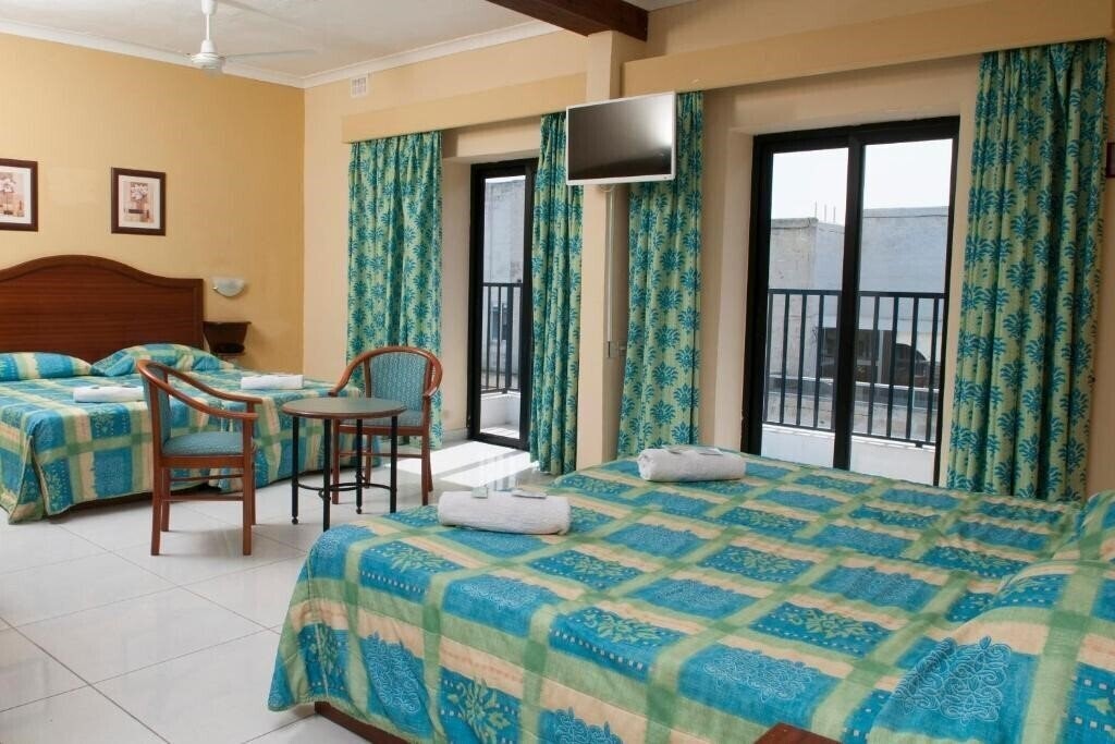 Euroclub Hotel 3* суреті