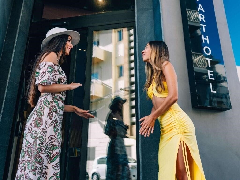 Aparthotel Adagio Malta Central 4* суреті