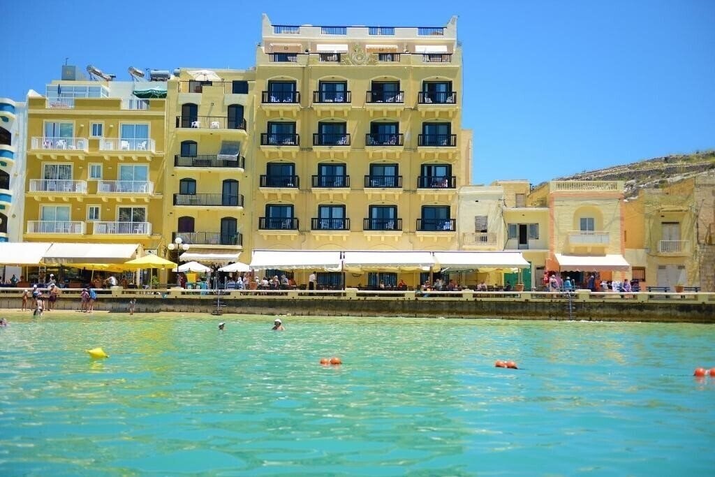 Отель St. Patricks Xlendi Bay 4*