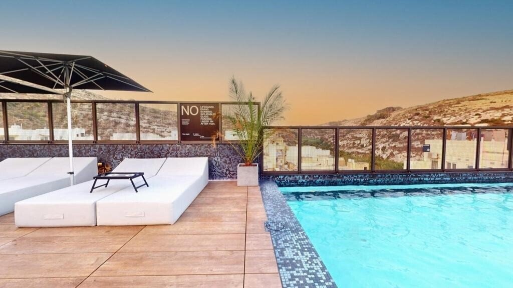 Ulysses Aparthotel 3* қонақ үйі