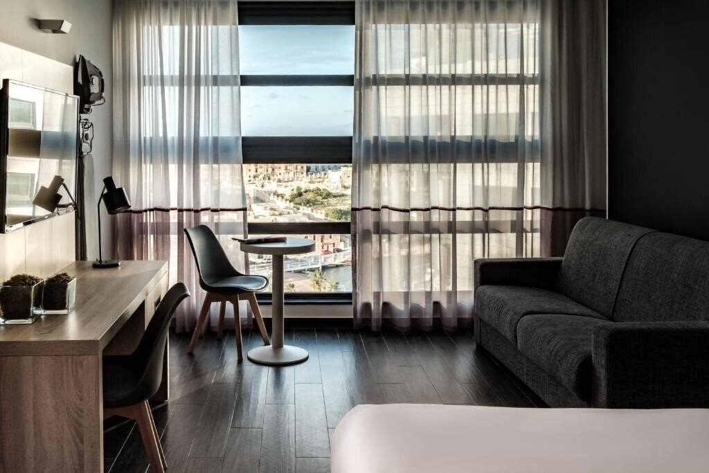 Фото Be.Hotel 4*