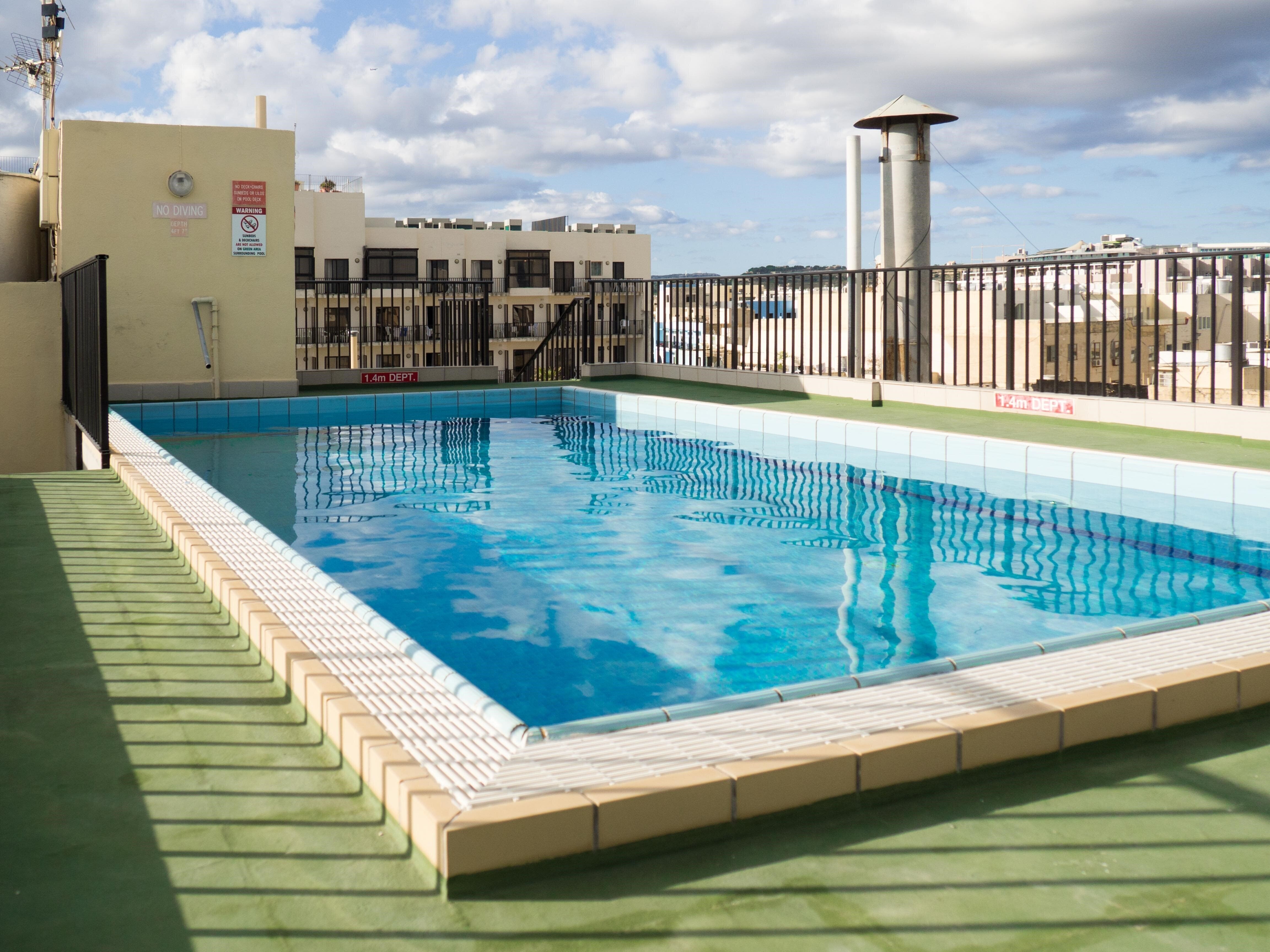 Huli Hotel & Apartments 2* қонақ үйі