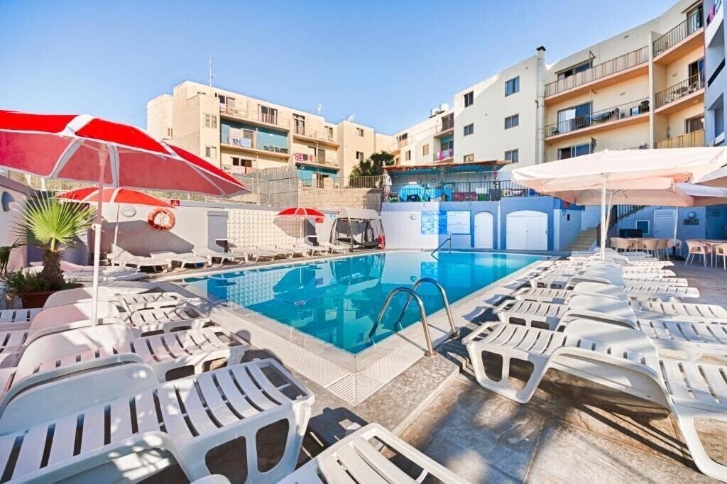 Отель Dean Hamlet 3*