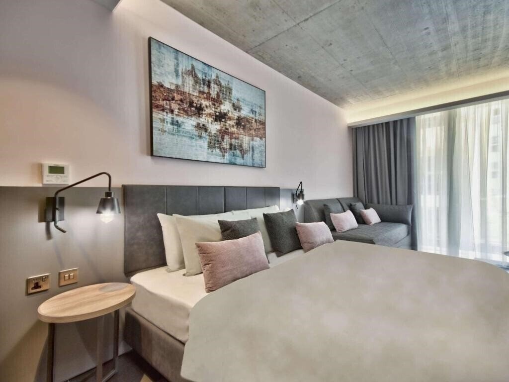 Number 11 Hotel 1* қонақ үйі