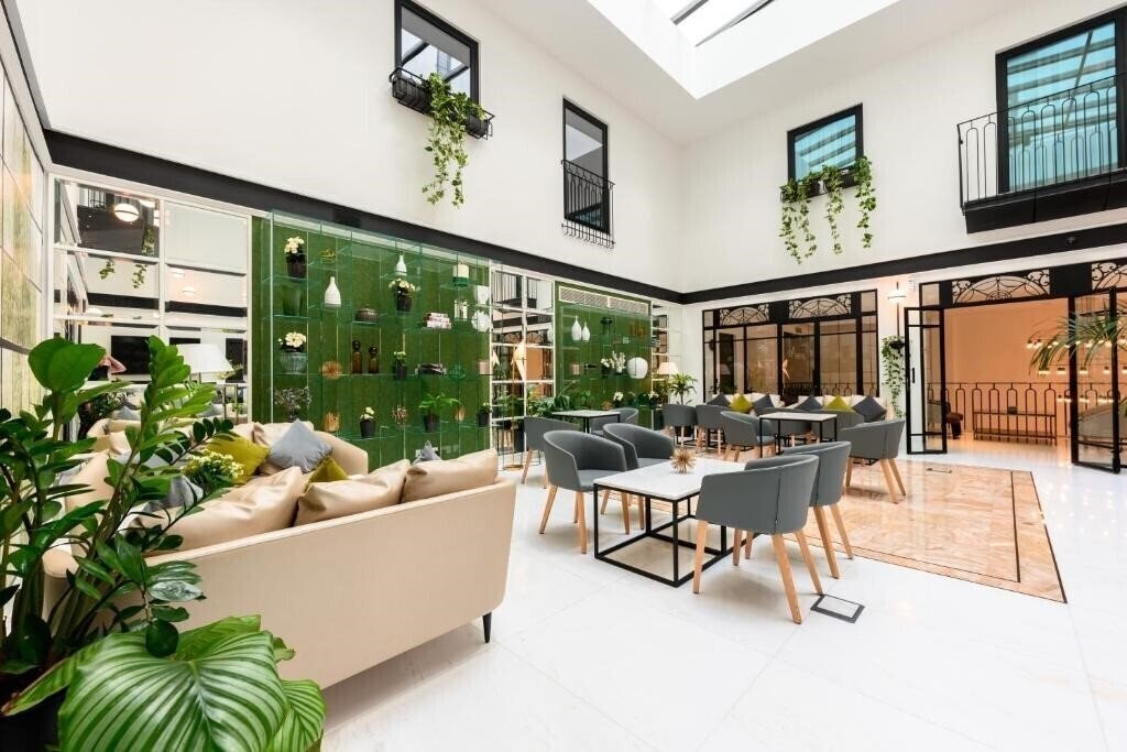 The Embassy Valletta 4* суреті