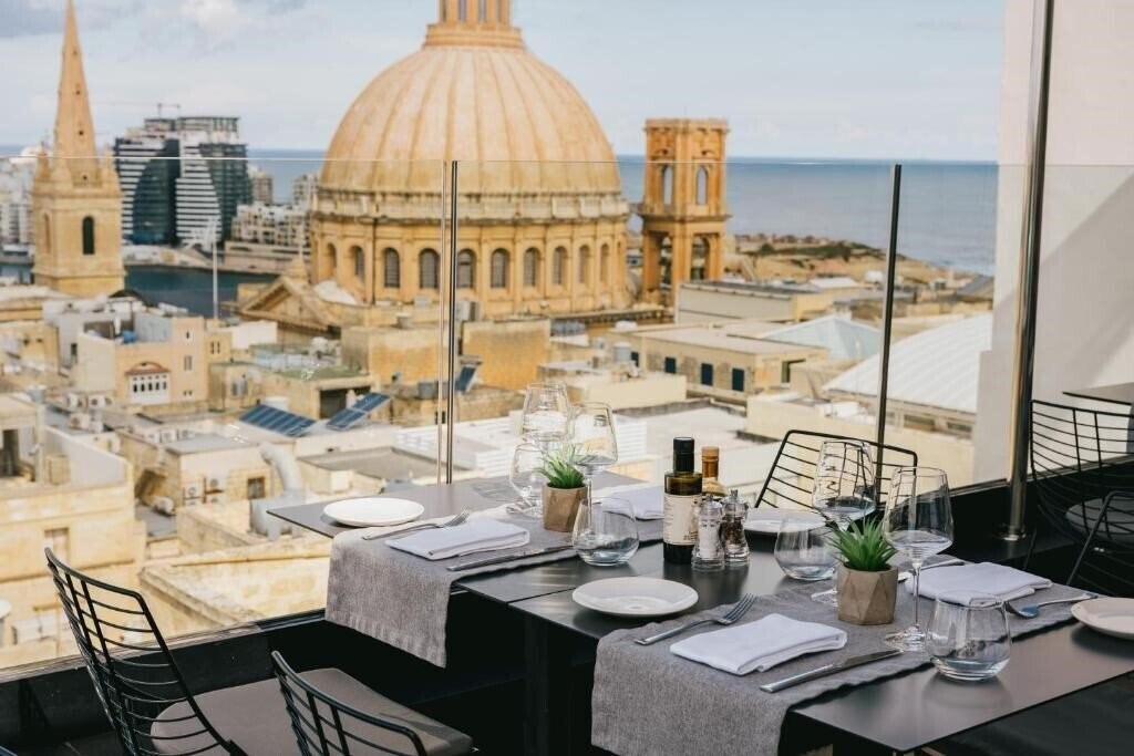 The Embassy Valletta 4* қонақ үйі