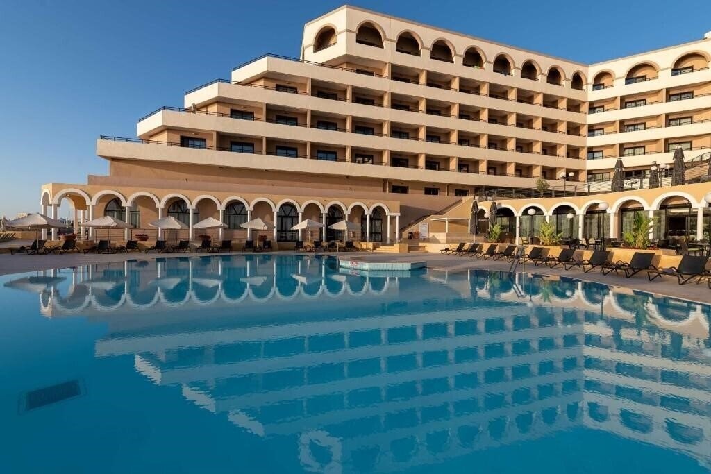 Radisson Blu Resort St Julian's 5* қонақ үйі