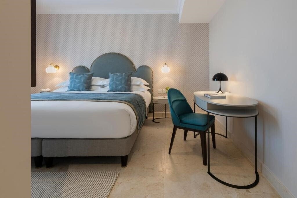 Phoenicia Hotel 5* суреті
