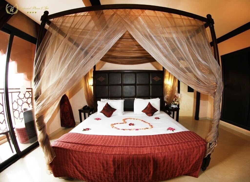 Фото Imperial Plaza 4*