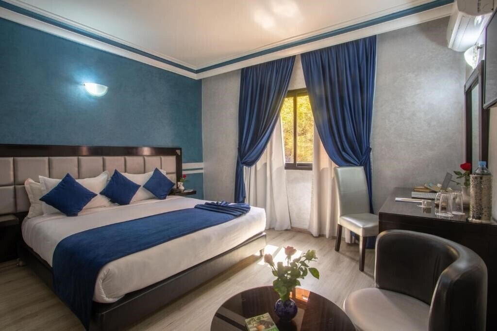 Отель Hotel Meriem 4*
