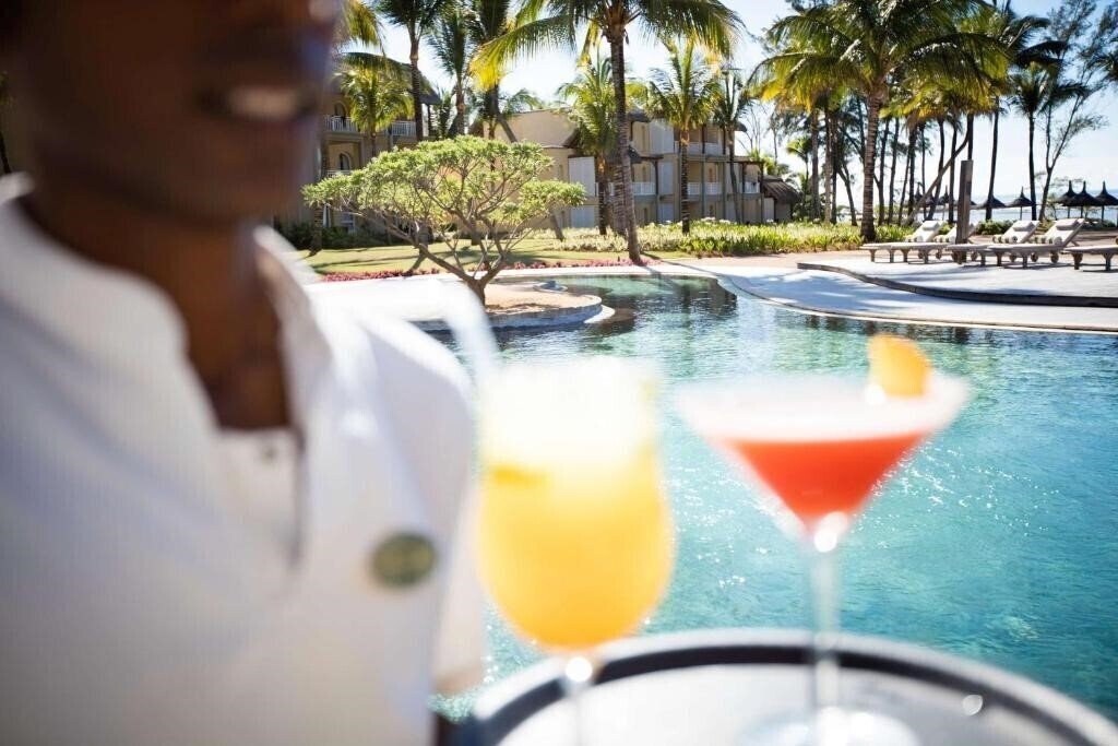 Картинка Outrigger Mauritius Resort & SPA 5*