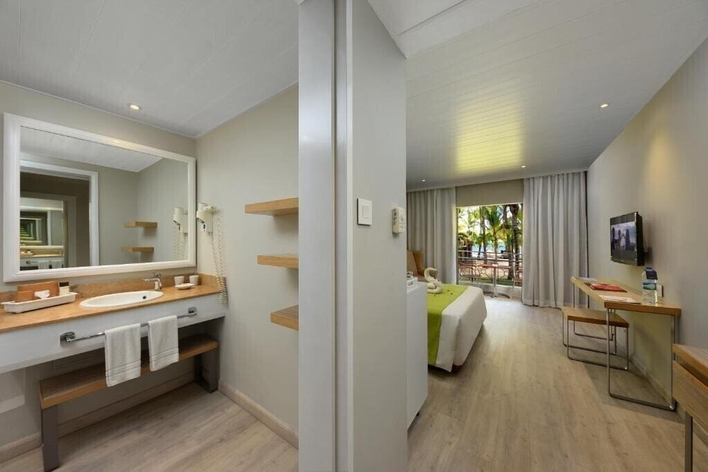 Фотография Mauricia Beachcomber Resort & SPA 4*