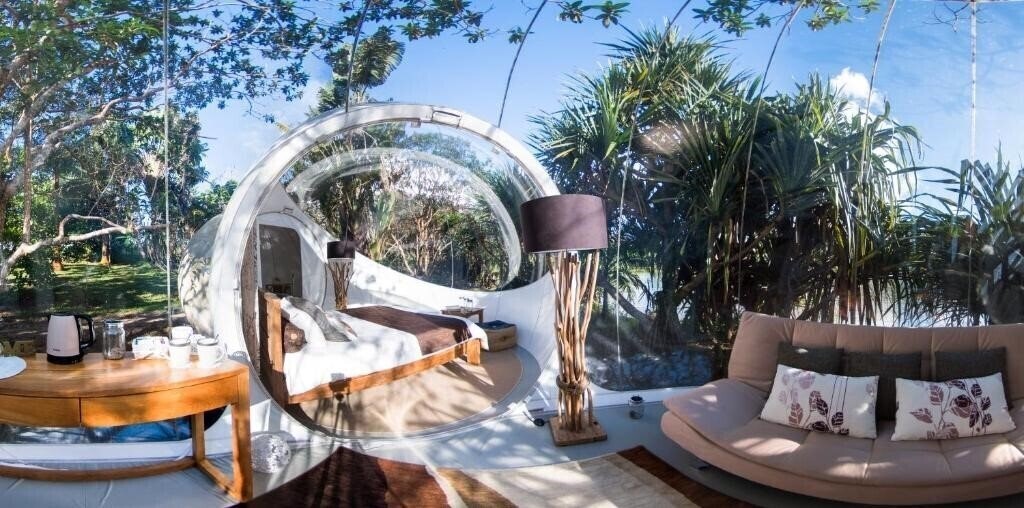 Фото Bubble Lodge 4*