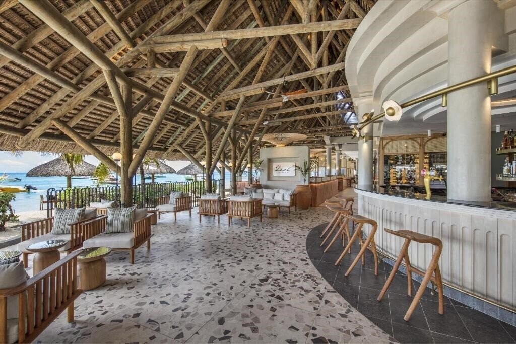 Paradis Beachcomber Golf Resort & Spa 5* суреті