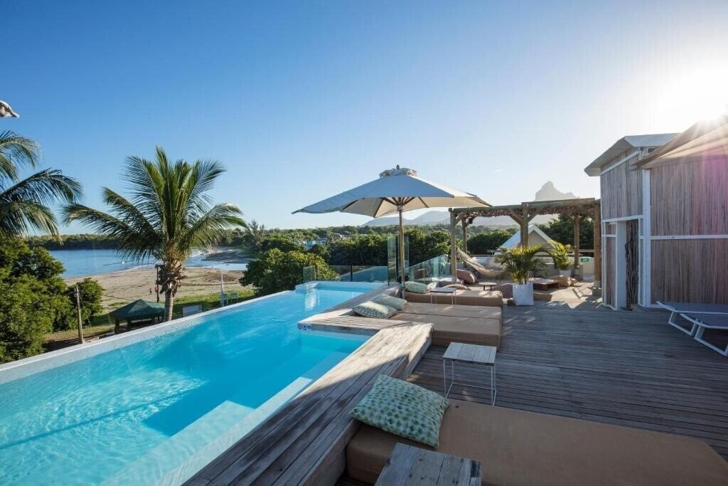 Veranda Tamarin Hotel 3* қонақ үйі