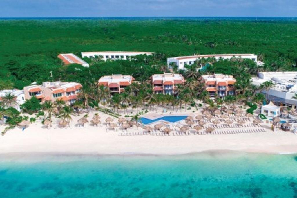 Фото Sunscape Akumal Beach Resort & Spa 5*