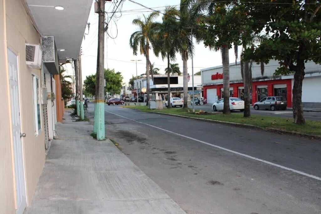 Фото OYO Hotel Colibri (ex. Hotel Platas) 3*