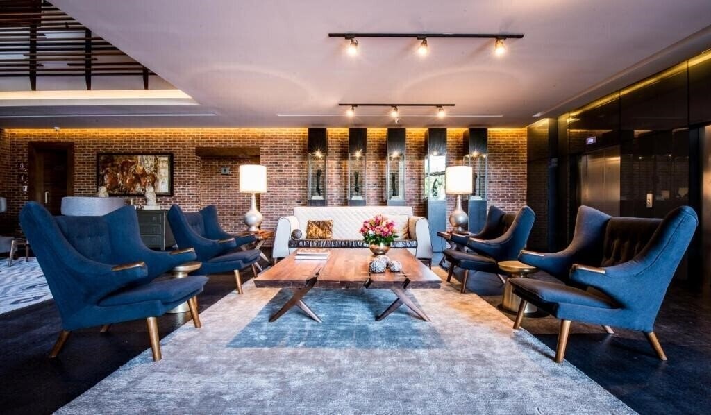 Фото Square Small Luxury Hotel 4*