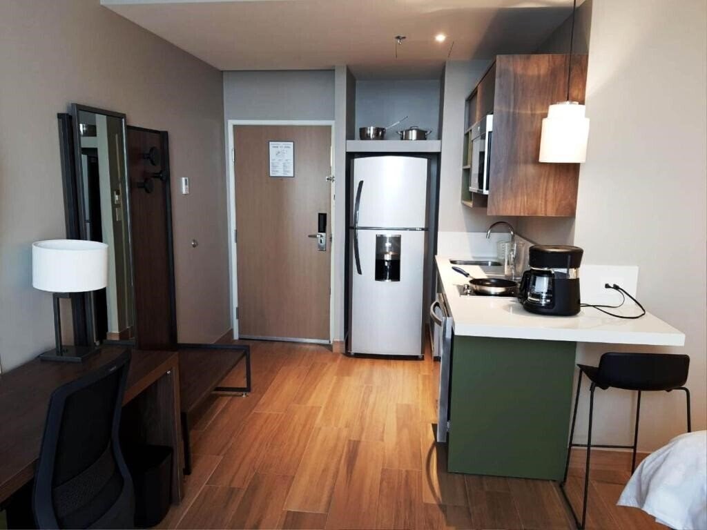 Картинка Staybridge Suites Guadalajara Novena 3*