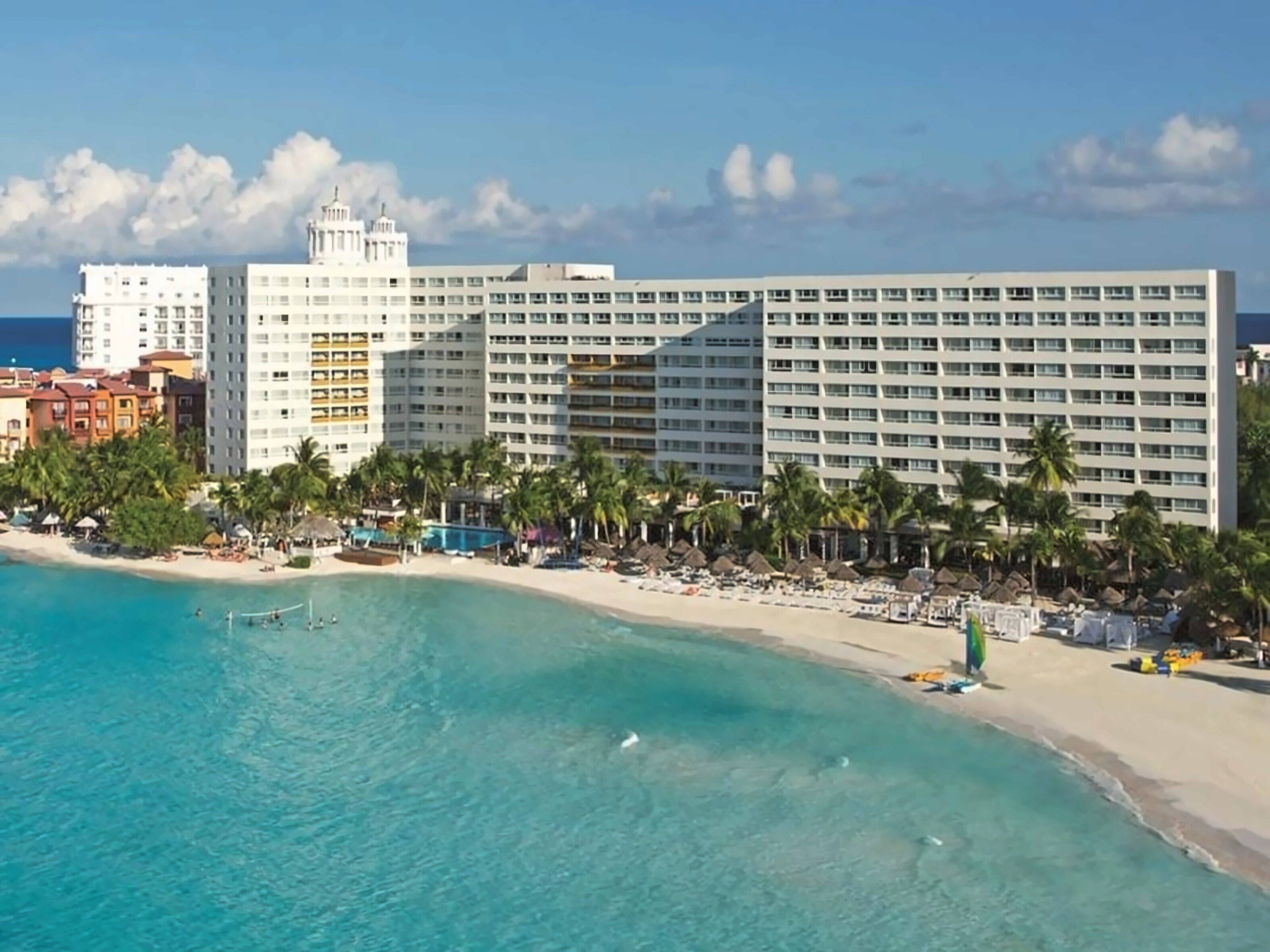 Отель Dreams Sands Cancun Resort & SPA 5*