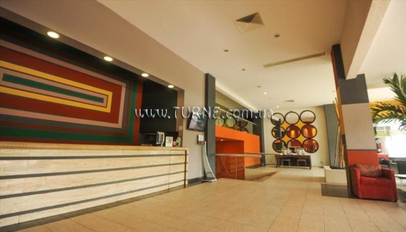 Отель Oasis Smart 3*