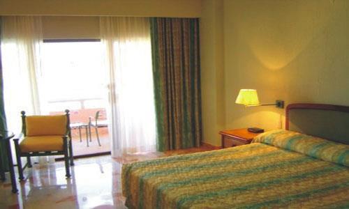 Фотография Wyndham Grand Cancun Resort & Villas (ex. Omni) 5*