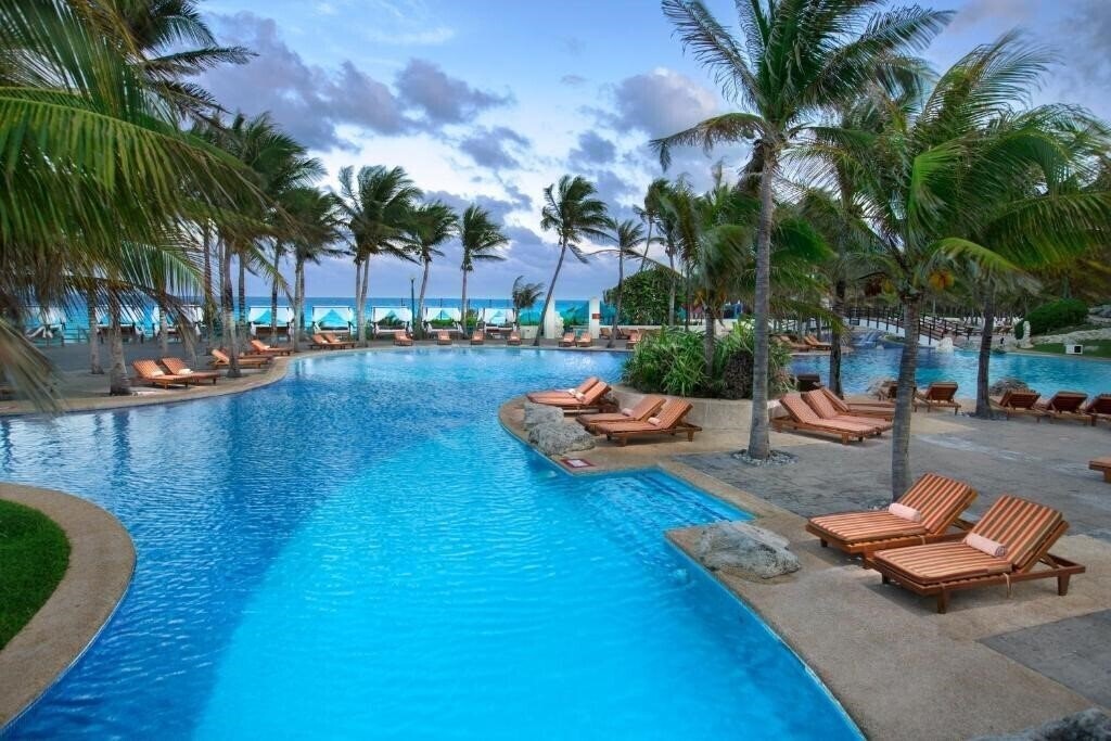 The Pyramid Grand Oasis Cancun 5* фотосуреті