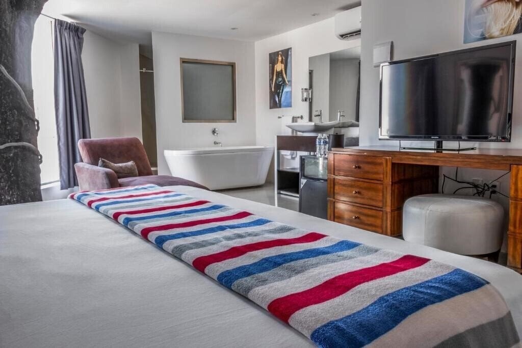 Mayafair Design Hotel 3* суреті