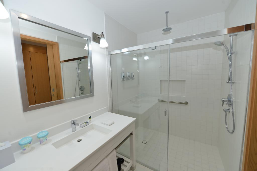 Фото Four Points By Sheraton Cancun Centro 4*