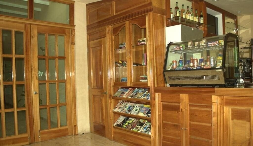 Cancun International Suites 3* қонақ үйі