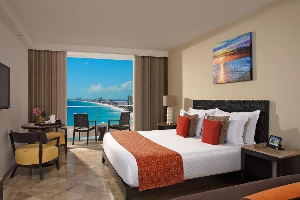 Фото Altitude By Krystal Grand Punta Cancun (ex. Krystal Altitude Cancun ) 5*