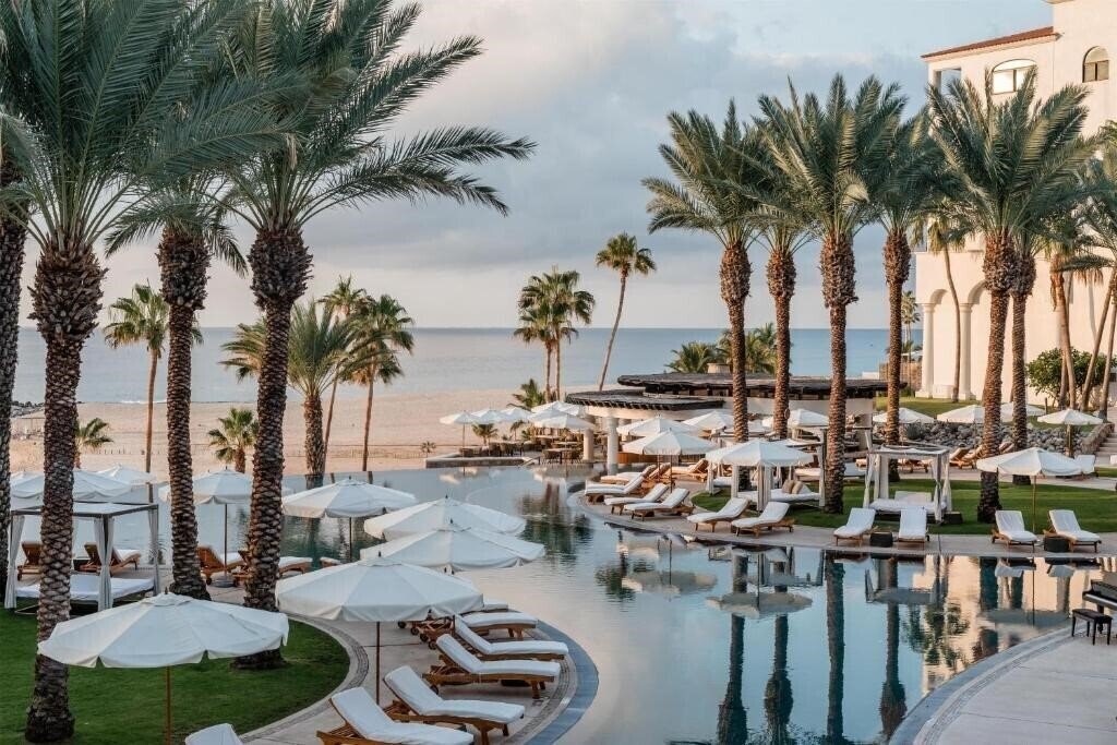 Отель Hilton Los Cabos Beach & Golf Resort 4*