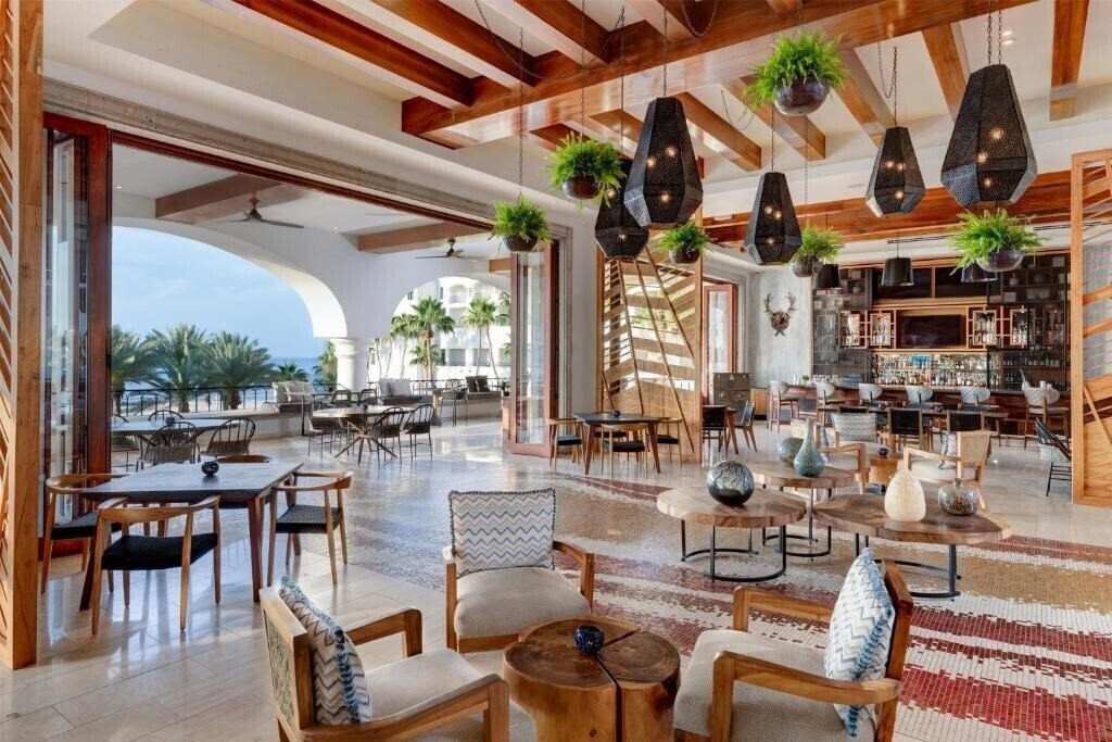 Hilton Los Cabos Beach & Golf Resort 4* фотосуреті