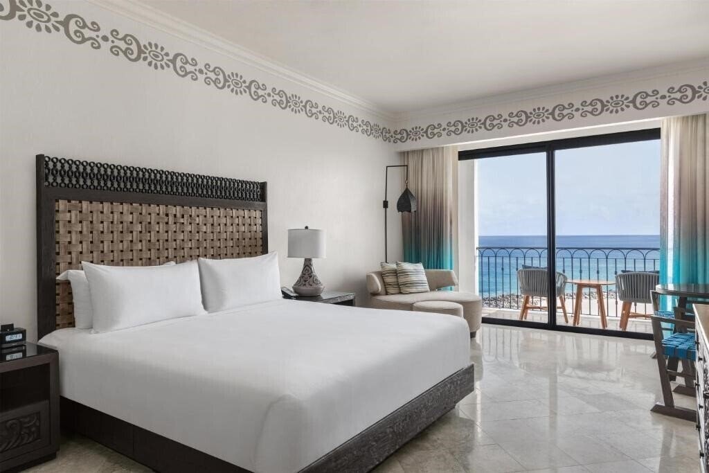 Картинка Hilton Los Cabos Beach & Golf Resort 4*