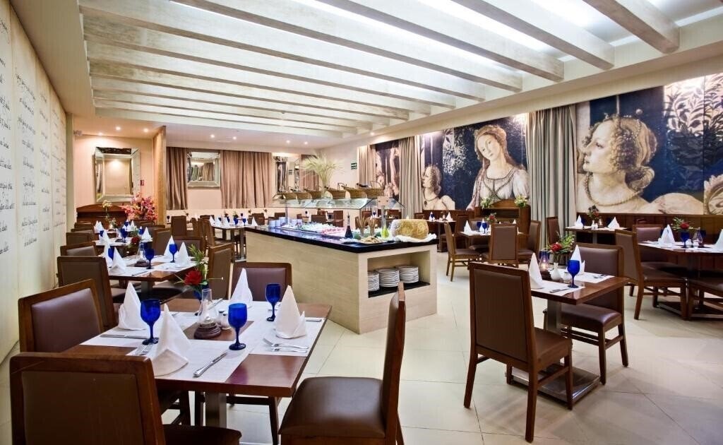 Occidental First Club Allegro Cozumel 4* суреті