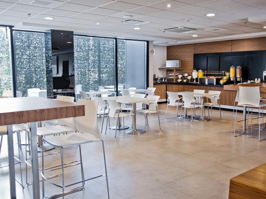 Фотография City Express Plus Satelite 4*