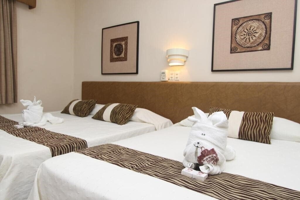 Фото Maria De La Luz 3*