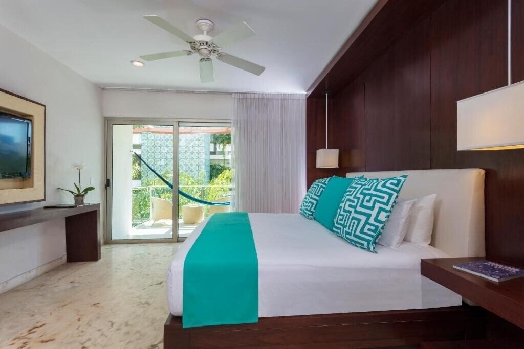 Фотография The Palm At Playa 4*