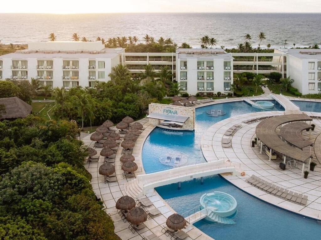 Отель Grand Sirenis Riviera Maya Resort & SPA 5*
