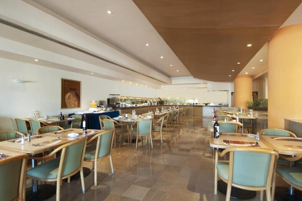 Фото Fiesta Inn Hermosillo 4*