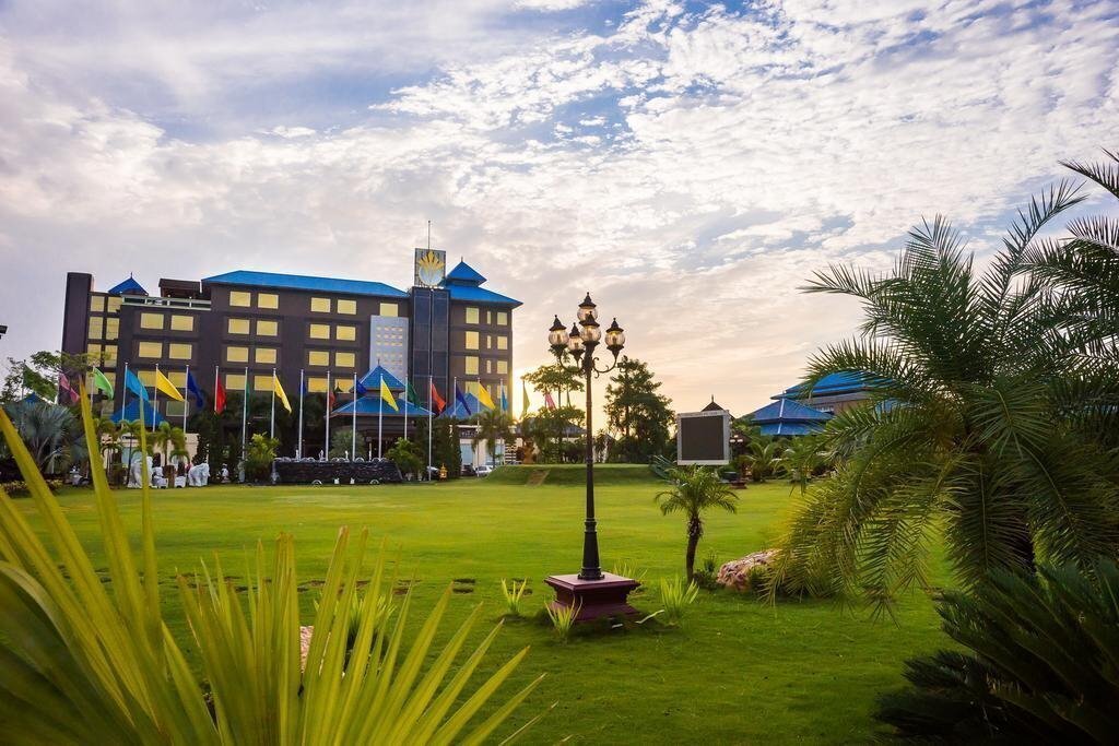 Hotel Shwe Pyi Thar 4* суреті