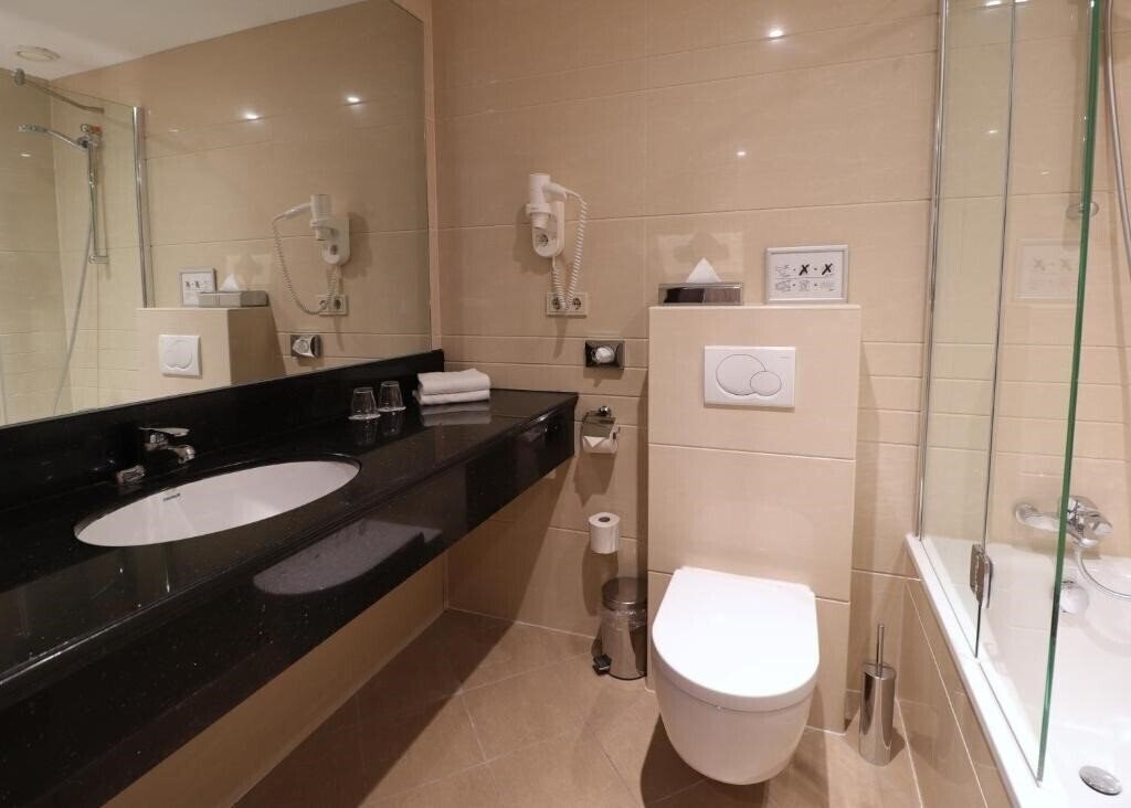 Отель Best Western Blue Tower 4*