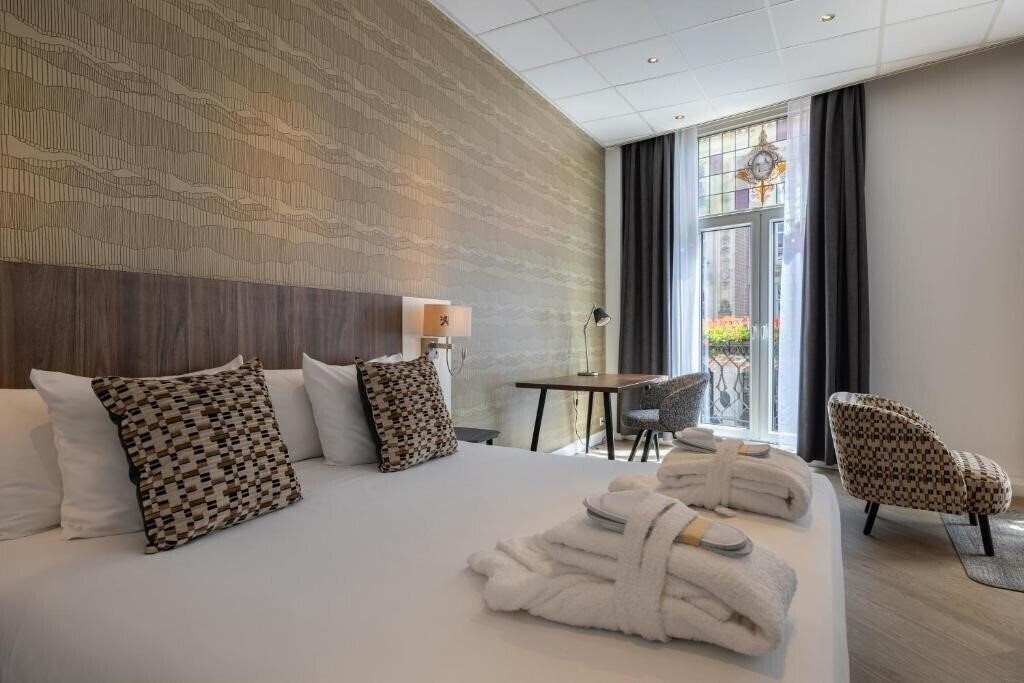 Amsterdam De Roode Leeuw 4* суреті