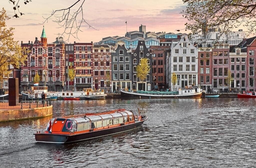 Отель Eden Amsterdam Centre Hotel 4*