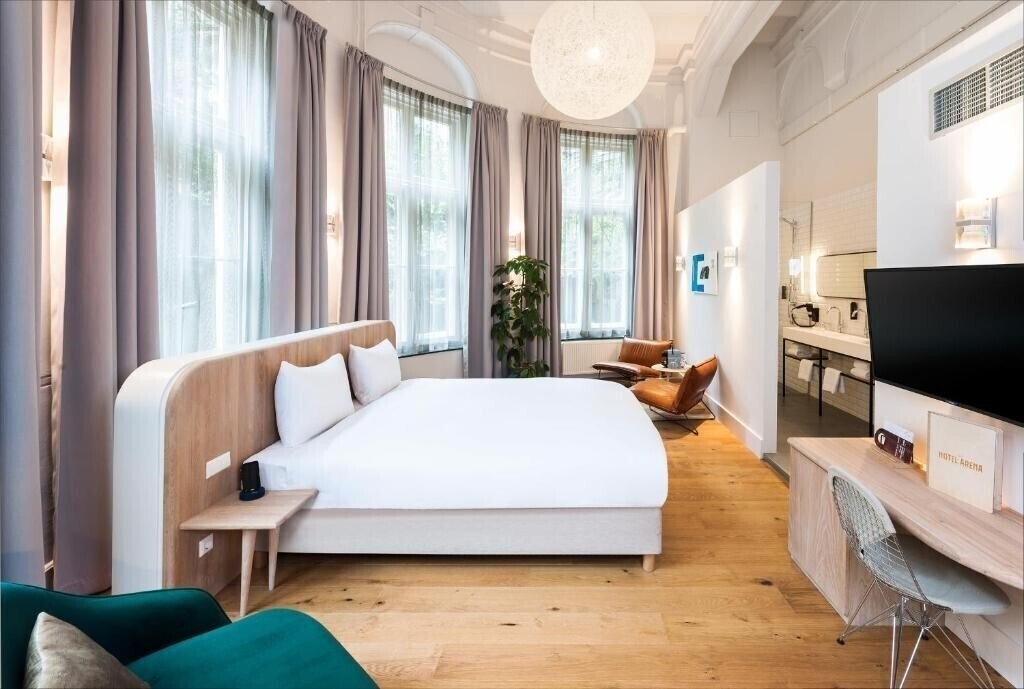 Arena 4* суреті