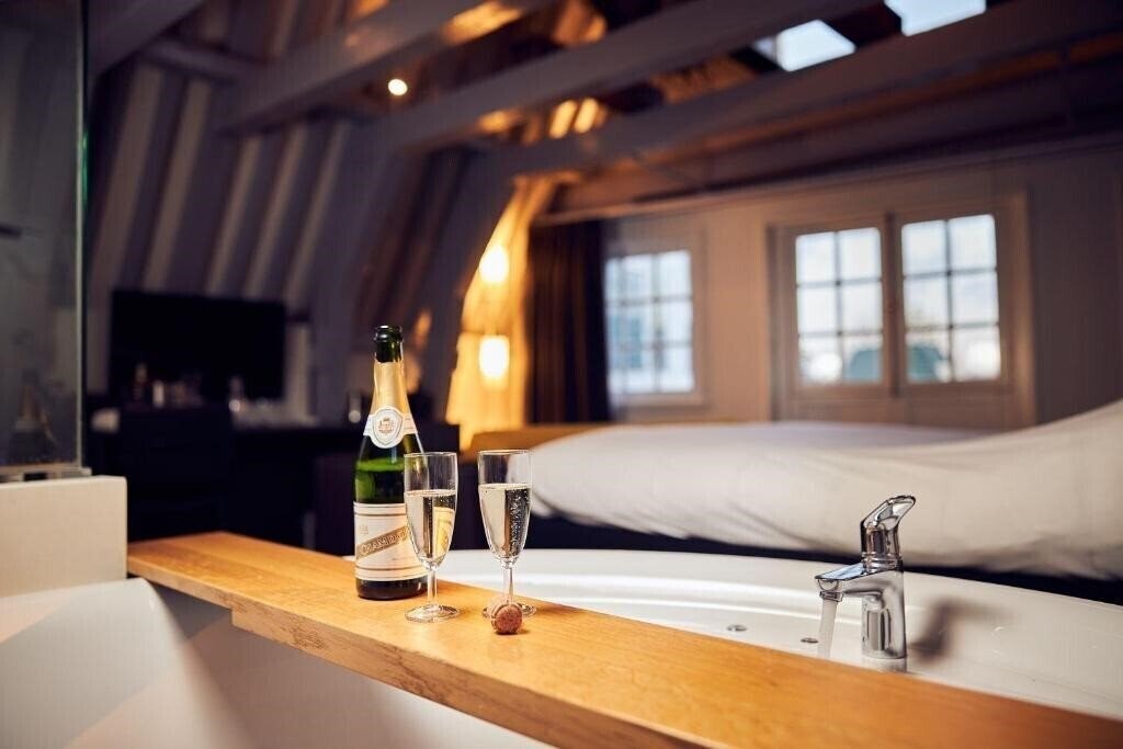 Inntel Hotels Amsterdam Centre 4* фотосуреті