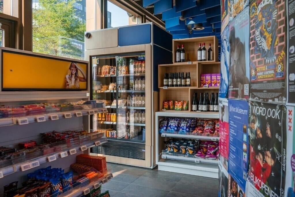 Meininger Hotel Amsterdam City West 3* суреті